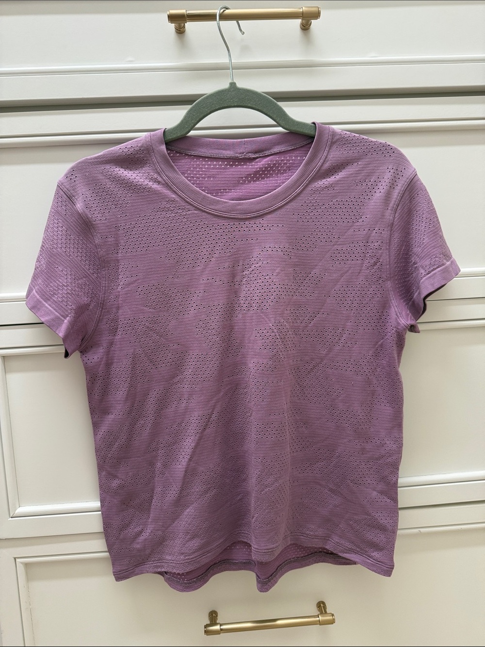 Lululemon - Lightweight Purple Women's Short Sleeve Tee